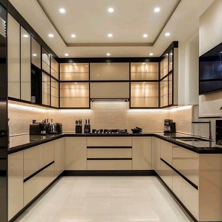 Blue Gloss U-Shaped Kitchen